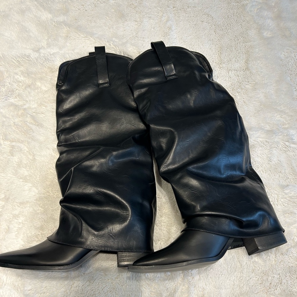 BOOTS (PRETTY LITTLE THING) FAUX LEATHER, Size 8, never worn